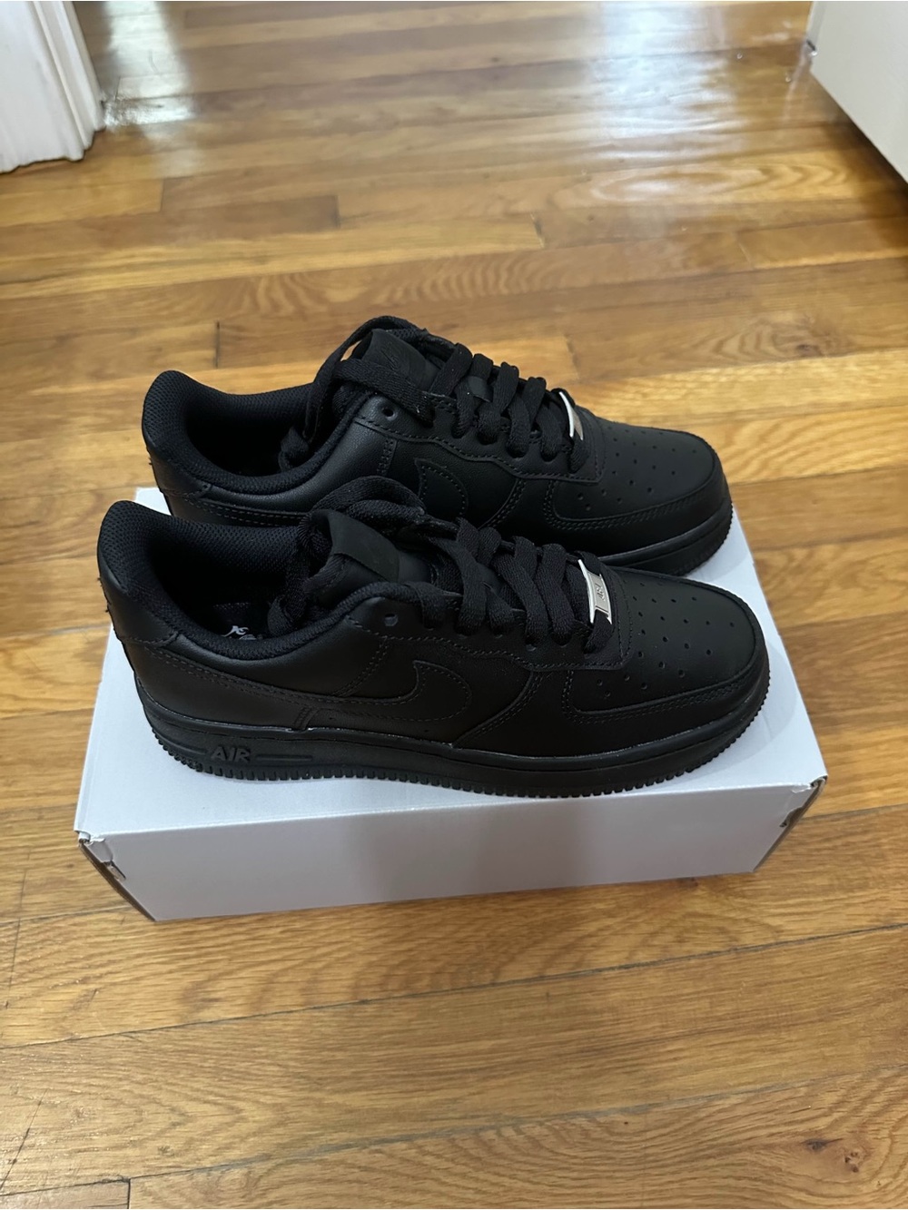 *New* Air Force 1 Low Women Black (DD8959-001) Size 6W